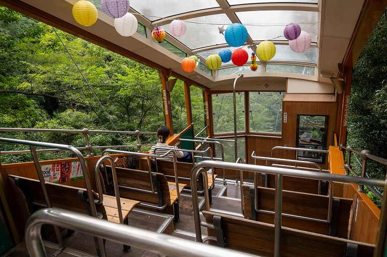 Climbing Up Kobe's Mount Rokko with a Cable Car with a 90-year History.