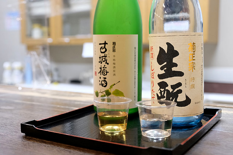 Discover the appeal of sake brewing in Nada. Visit the Kiku-Masamune Sake Brewery Museum, a long-established brewery. -Hyogo terroir tour-