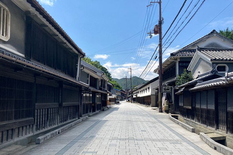 Ako, the Land of Salt that Inherits Tradition ~Ako City Marine Science Museum, Okuto Sake Brewery, Sakoshi Townscape Museum~