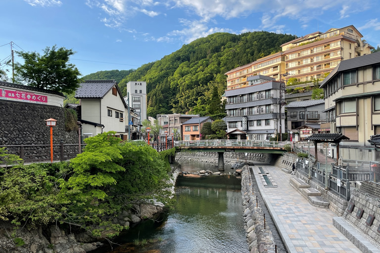 Immerse, drink, and eat to your heart's content: Enjoy Yumura Onsen's “Yugaki Culture” - Hyogo Terroir Discovery-