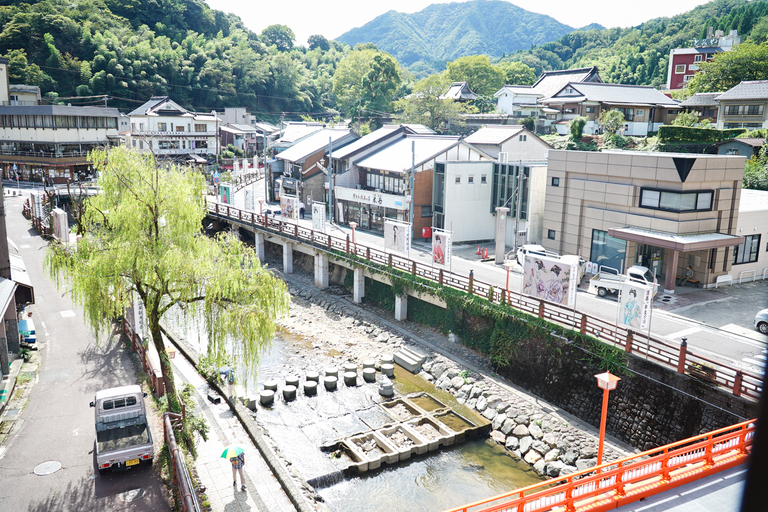 A Retro Hot Spring Town Full of Charm: Yumura Onsen