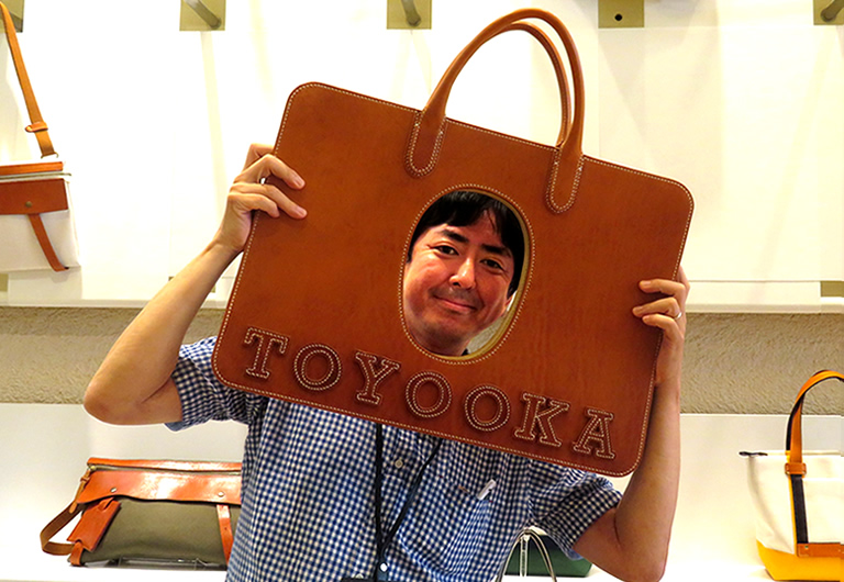 日本一の鞄生産地「豊岡」で職人直伝の鞄作りに挑戦。 | 口コミ ...