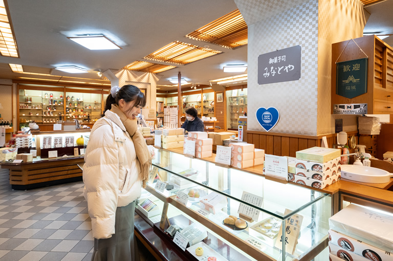 新店も続々登場！地元女子がおすすめ城崎温泉食べ歩きグルメ | 口コミ