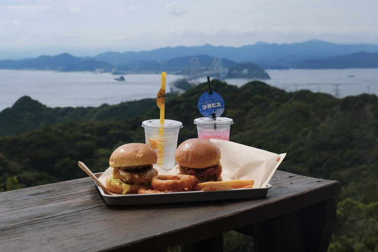 ジューシーなあわじ島バーガー