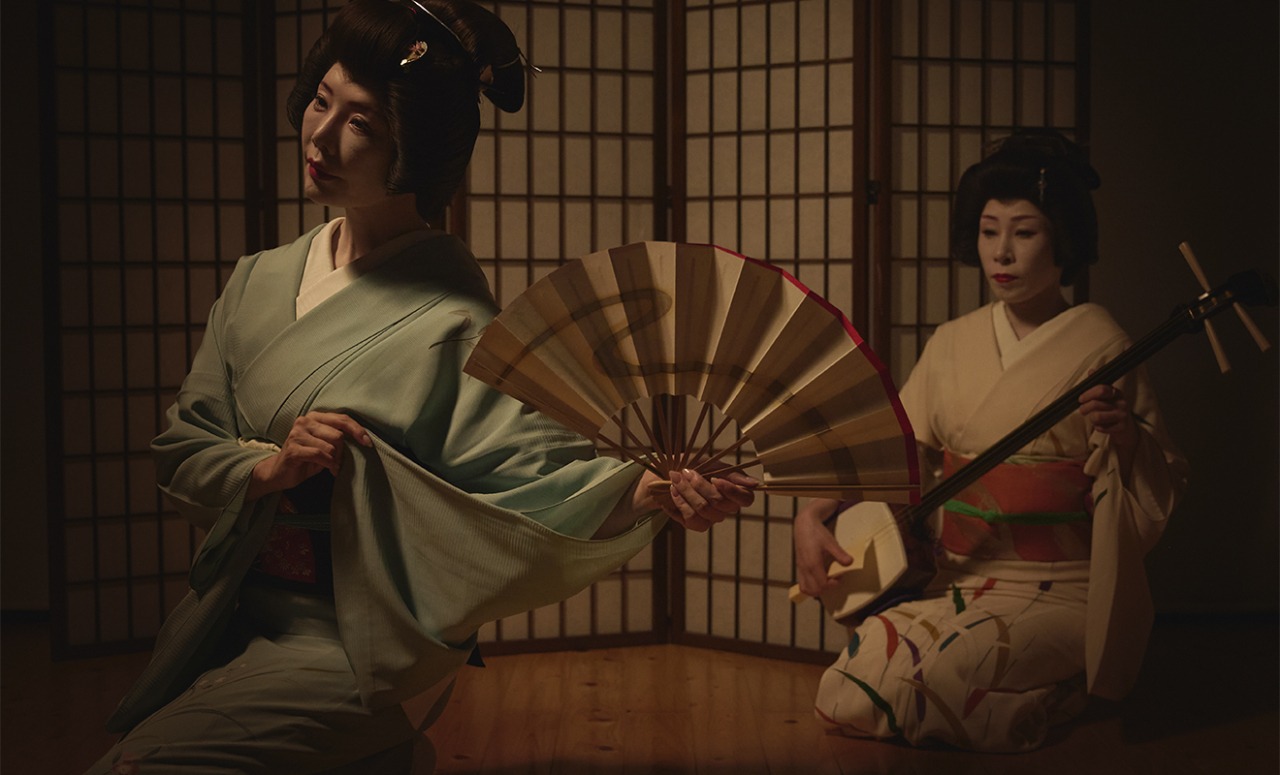 A Journey through the Shadows: Smoke and Light Across the Ancient Capital