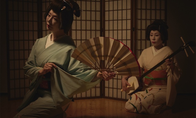 A Journey through the Shadows: Smoke and Light Across the Ancient Capital