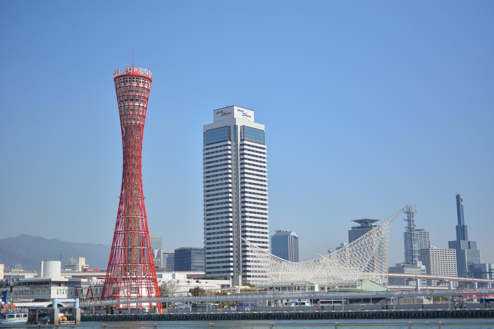 Unfolding Kobe
Where History, Culture, and the Sea Come Together