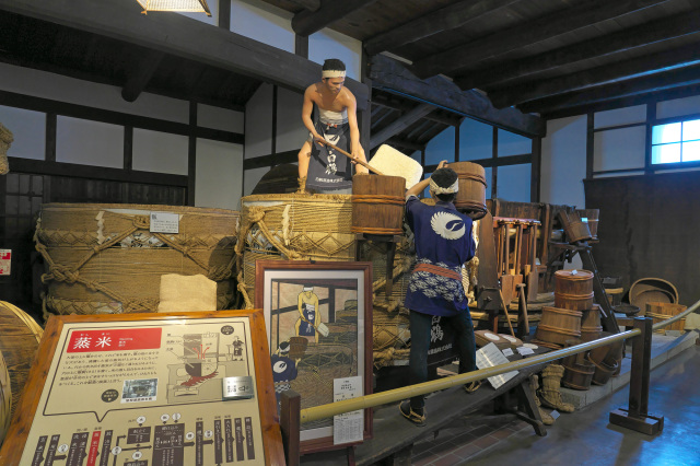 白鶴酒造資料館