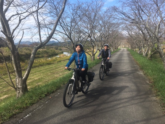さくらと人のつながりを知る、桜つづみ回廊サイクリング
